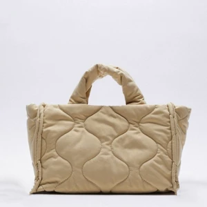 Zara väska - Väska från zara. 66kr spårbar frakt 