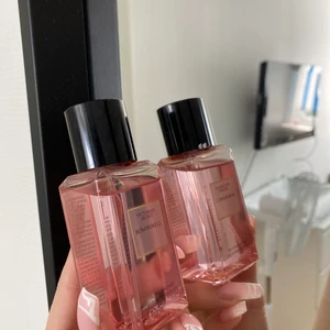 Victoria secret parfym - Victoria secret fine fragrance mist 75ml endast använd ett fåtal gånger och köpt ca 2 veckor sedan💓