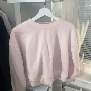 Säljer denna rosa tröja från Chiquelle 😍