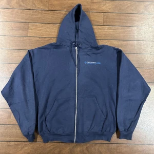 Vintage Champion Zip hoodie - Snygg vintage Zip Hoodie i storlek L! Bara att skriva om du undrar över något🙏