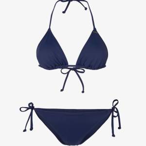 Säljer denna slutsålda bikini från Zalando, knappt användning självklart tvättad💕💕nypris 600 kr💕