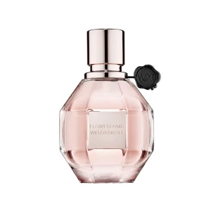 Flowerbomb - Säljer denna goda parfym från Viktor & Rolf i Flowerbomb. Otrolig god lukt. Säljer den då jag redan har en av samma. Varan är helt oöppnad och fortfarande förseglad. 100ml. Ord pris är 1340kr men säljer den för 950.