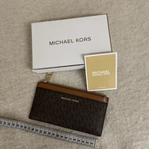 Plånbok - superfin Michael Kors plånbok 