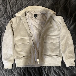 Jacka från River Island - Strlk L