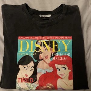 Tröja från zara - Använd någon gång, färgen är mörkgrå/stonewashed 100kr inkl frakt🤍