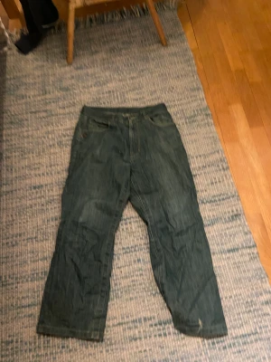 PF - Sköna brallor men har knappast använt dem.