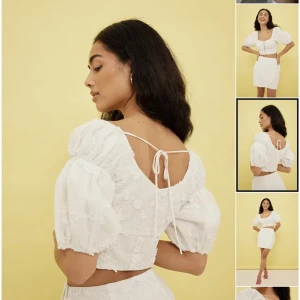 Topp från NA-KD - Oanvänd vit topp från NA-KD, i strl 36. Nypris 399kr. Köparen står för frakt. 