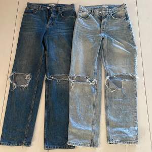 Två par jeans från ginatricot  Båda är i storlek 36  En mörk och en ljus färg men fina slitningar på knäna  Kan säljas tillsammans för ett bra pris !