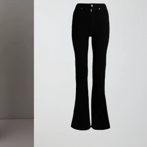 Molly jeans - Helt nya bocut Molly jeans från Gina, endast testade. Ny pris 499