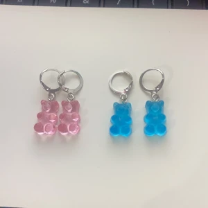 Två pack örhänge  - Två stycken pack örhängen 