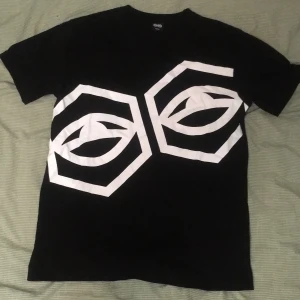 Jetlag brothers t-shirt - Aldrig använd JLB tisha, oversized baggy passform