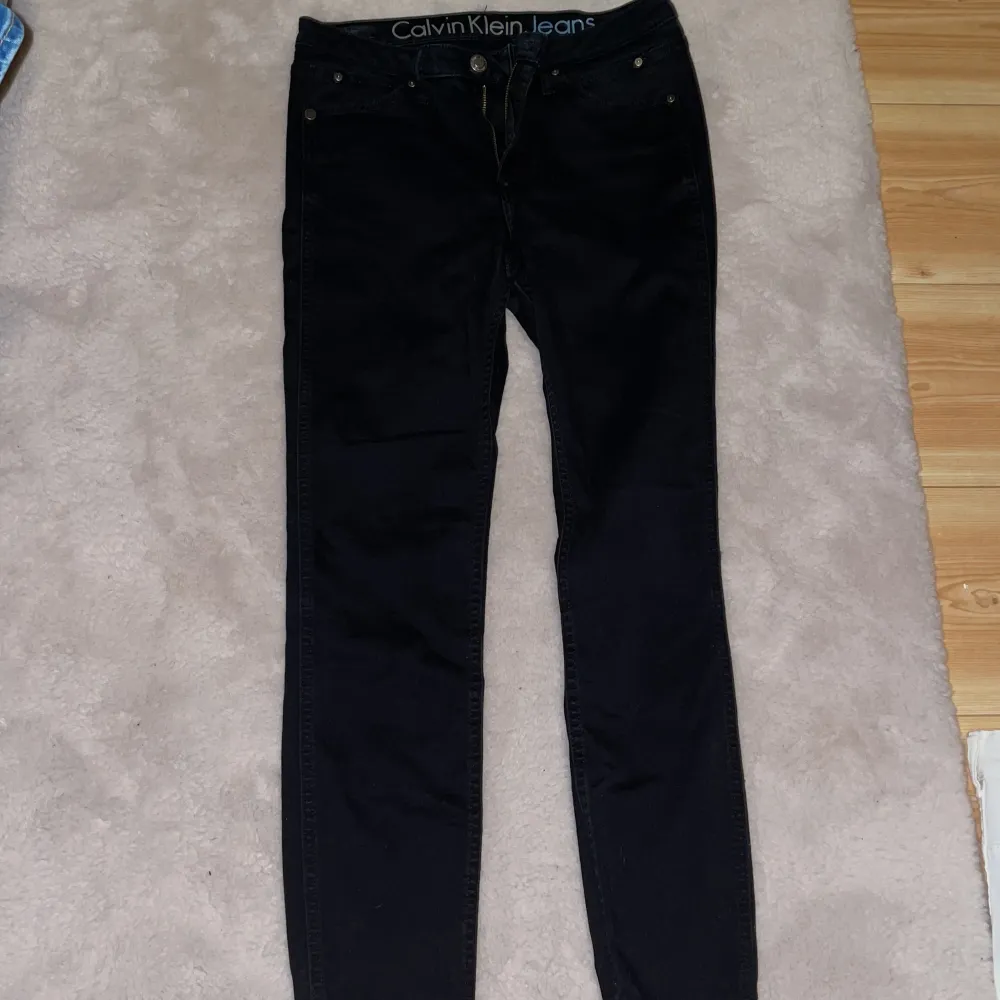 Calvin Klein jeans i ny skick! . Jeans & Byxor.