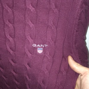 Kabel stickad gant - Mycket bra skick 