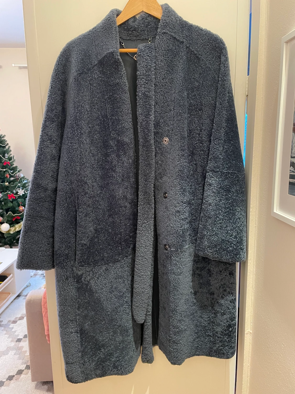 Nyskick fårpäls jacka med foder av leder / sheepskin coat med leather lining. Size M/L - 90