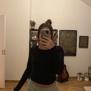 Långärmad tröja  - Skön tröja i bra skick