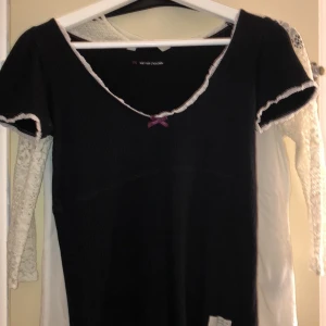 Oddmolly  - Söt oddmolly top som passar en xs/s, i bra skick och inte använd supermycket 