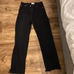 Fina jeans från nakd strl 36.