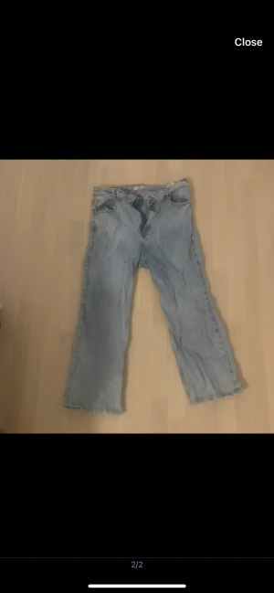 Ellis Wide Leg Jeans - Worn a few times. Stretchy jeans 