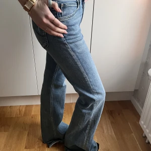Lee jeans - SNYGGASTE bootcut jeansen från Lee! Lågmidjade och långa🥰