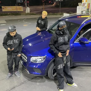 Tuttolente Kit - Hej, säljer då det här kittet pågrund av pengar, Allt är i Nyskick. Säljer tröjan för 650kr  Byxor 500kr Allt 1000kr  Sjuk passform Byxorna, M Tröjan, M