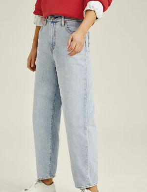 Levi’s balloonleg - strl 24/26, knappt använda. slutsålda överallt!