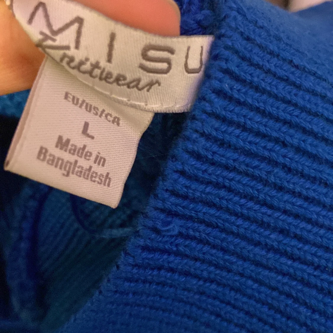 Blå stickat  - 90