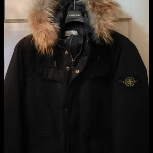 Stone Island  - Nyskick använd nån gång bara. 