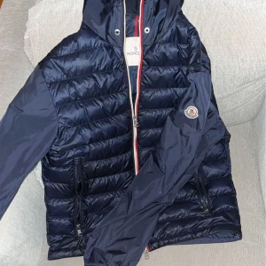 Moncler jacka - Storlek-S Skick 9/10 