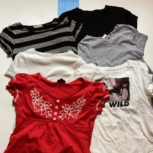 T-shirts - Köp alla för 80kr eller 20kr styck ☺️👚