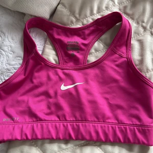 Nike sport bh - Rosa sport bh från nike 