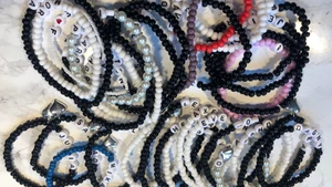 Personliga armband - Handgjorde personliga armband på beställning. Skriv för mer info!