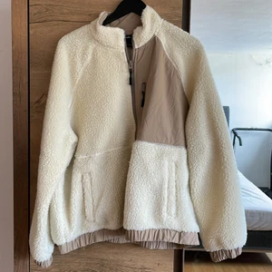 Fleece jacka storlek Xl - Aldig använd!