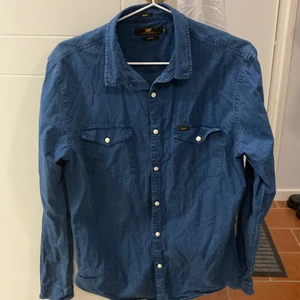 LEE SLIMFIT S - i mycket gott skick