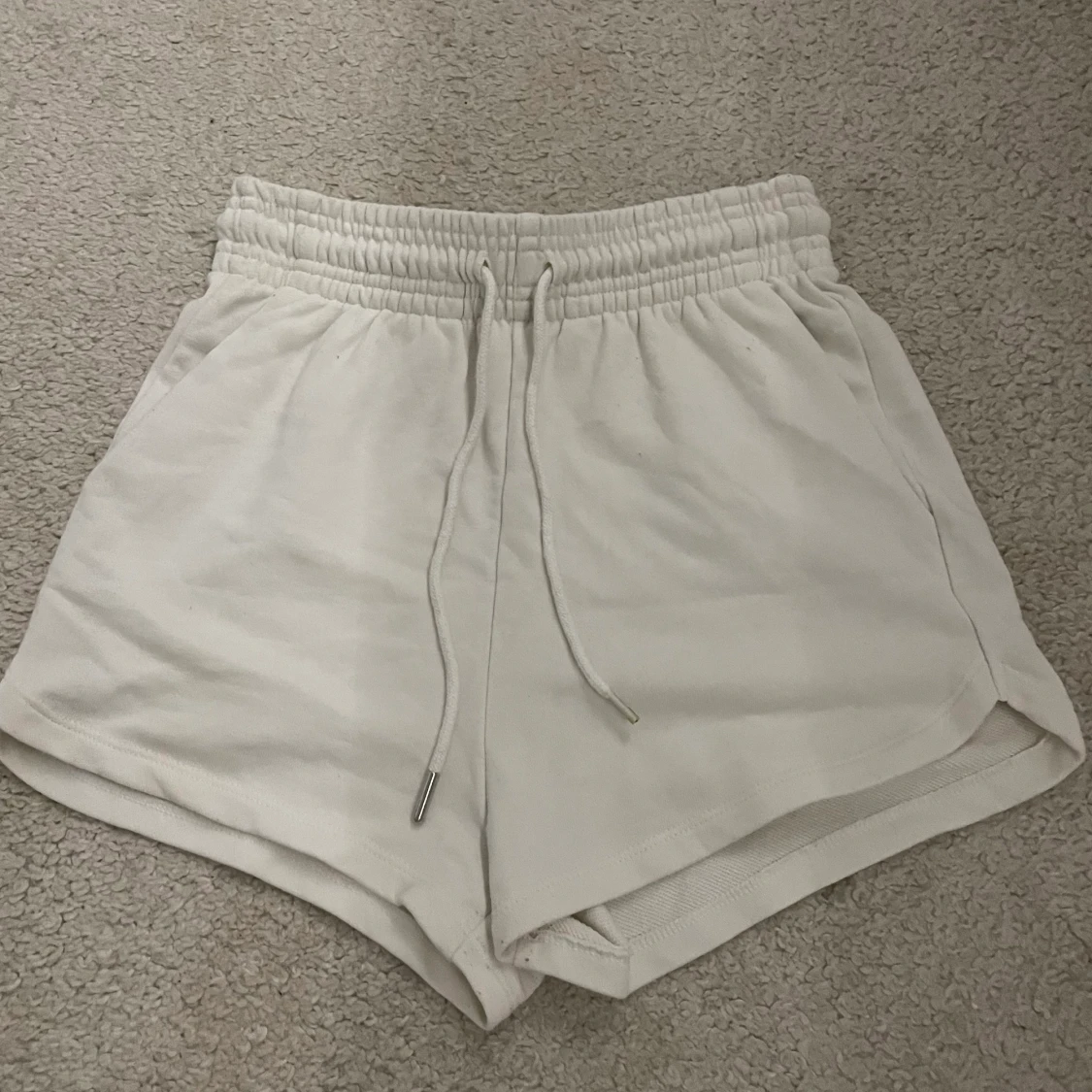 Vita mjukis short