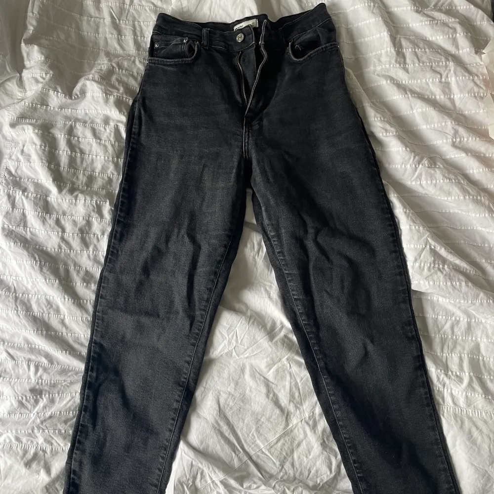 Sköna jeans med suuuuper stretch i storlek 40 från gina. . Jeans & Byxor.