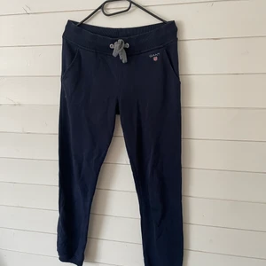 Gant mjukisar - Snygga mjukisbyxor från Gant storlek XS, fint skick