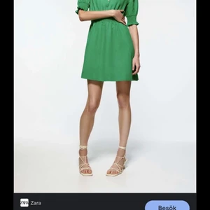 Zara klänning  - Jätte fin och sommartig oanvänd klänning säljer pga att den va lite stor på mig,storlek ca men passar s oxå❤️