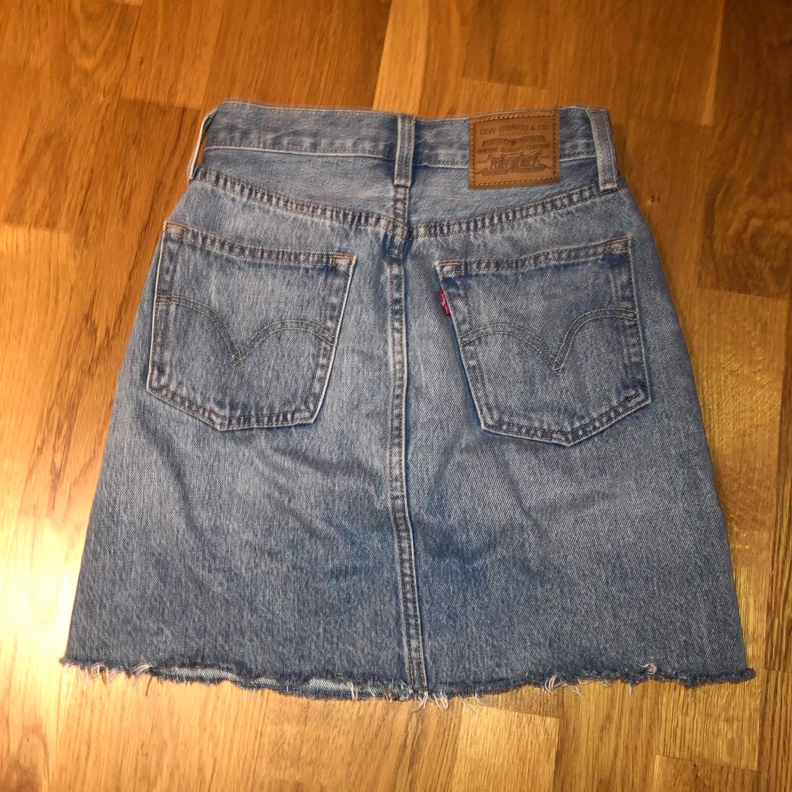 Levi’s skirt  - 91