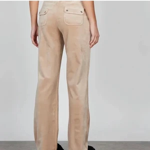 Juicy couture byxor - Endast byte!! Vill byta mot ett par i Xs, helst blå💞