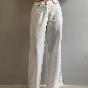 Vita linnebyxor  - Buy at: www.mosh-clothing.com