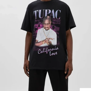 Overaized t shirt - Använd 2 gånger och bra skick, köpare står för frakt 