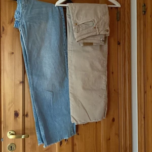 2 par jeans  - 2 par jeans från Lager 157. Säljer ett par för 50 båda för 90. Båda är i storlek S. 😄