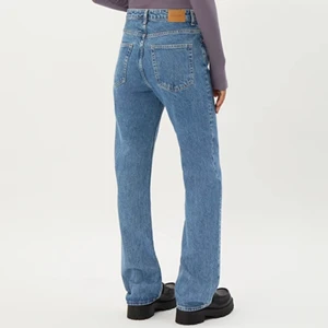 Weekday jeans - Säljer denna knappt använda weekday jeans i storlek 26/32 och modellen Voyage! 🥰