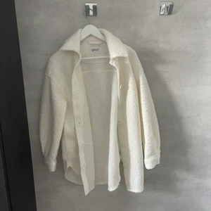 Oversized Teddy-jacka ONLY - TEDDYJACKA, naturvit strl XS