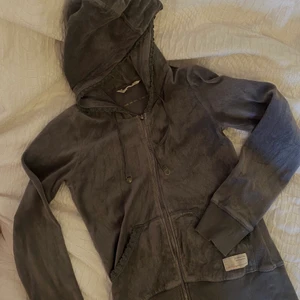 Odd Molly kofta - Grå odd Molly kofta i storleken 0 som inte kommer till användning längre