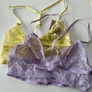 Supersöta bralettes i fina pastellfärger från HM. Endast testade men dom är tyvärr på tok för små för mig. Prislapp sitter kvar på ena. 60kr för båda.