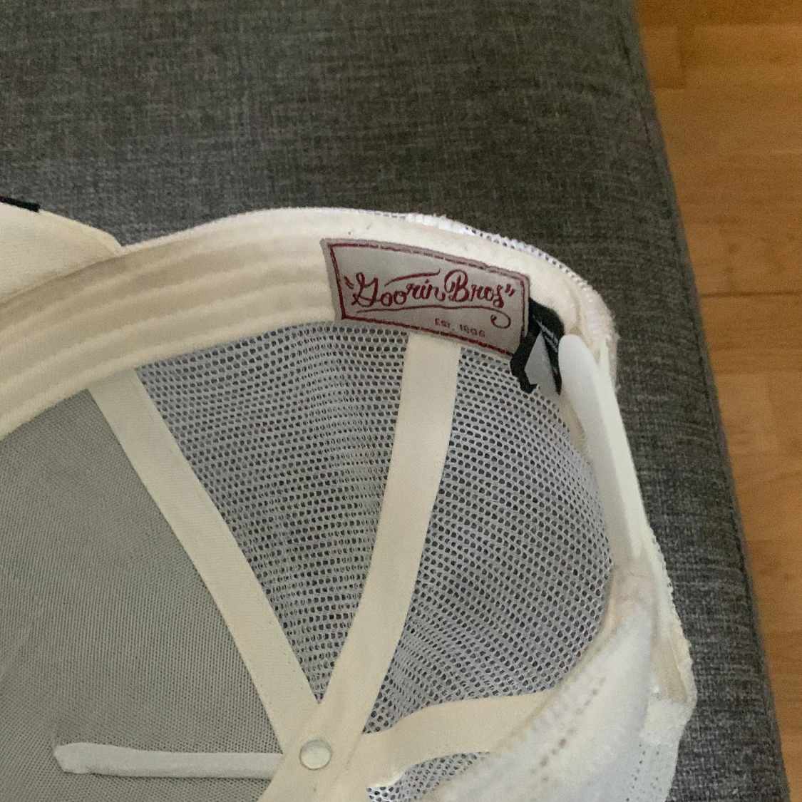 Säljer min tiger keps  - 90