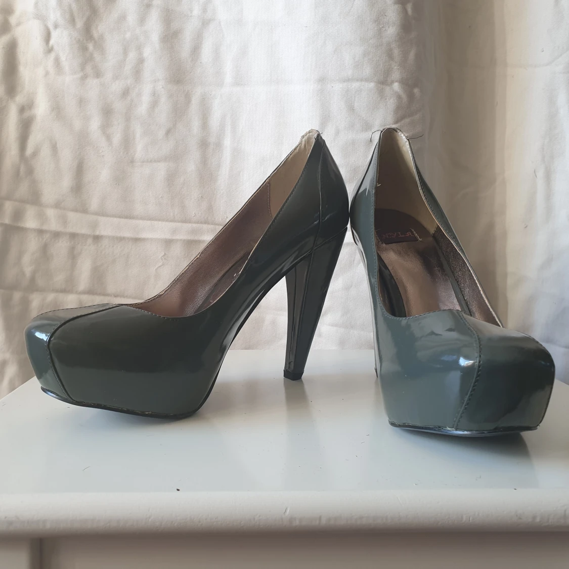 Gröna pumps