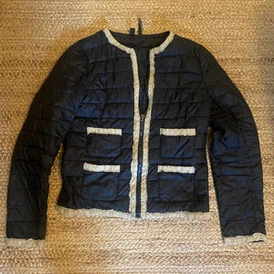 Mango jacka - Lättdun jacka🖤