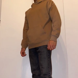 Basic Brun Hoodie  - Basic Brun Hoodie Relaxed fit Storlek M 